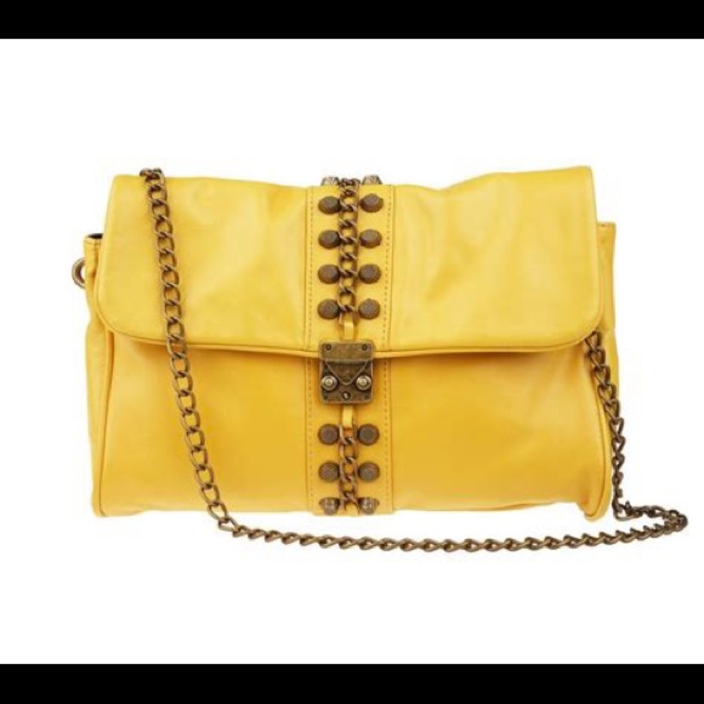 💛K-DASH by KARDASHIAN Lamb Leather Clutch💛